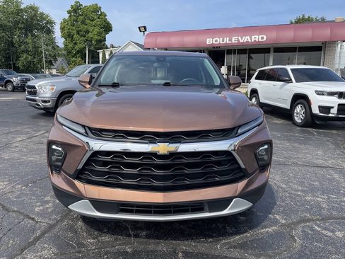 Used 2023 Chevrolet Blazer LT AWD/4WD image 9