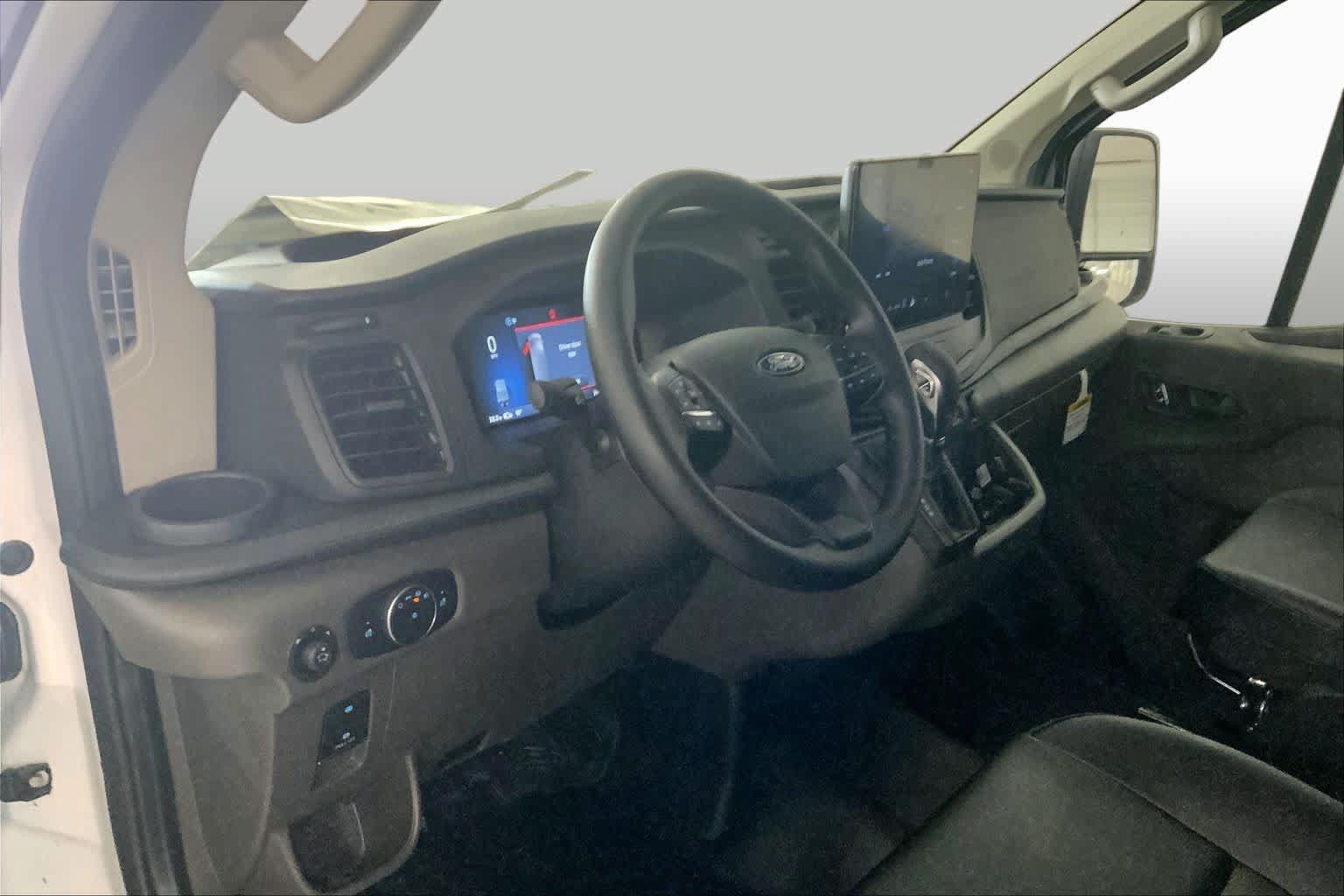 New 2026 Ford Transit 150 Low Roof w/ Load Area Protection Package RWD image 6