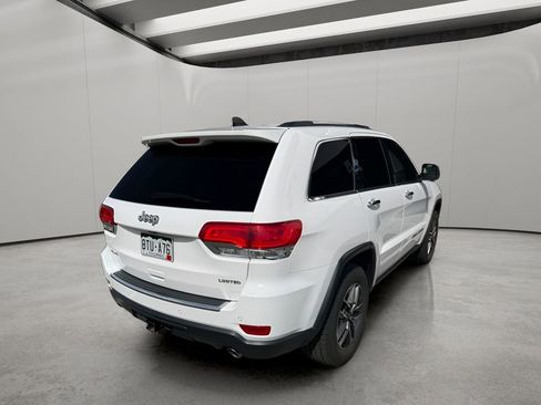 Used 2019 Jeep Grand Cherokee Limited w/ Trailer Tow Group IV AWD/4WD image 3