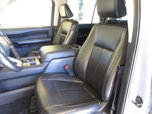 Certified 2024 Ford Expedition Max XLT image 11