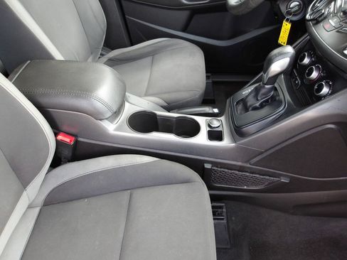 Used 2014 Ford Escape S FWD image 37