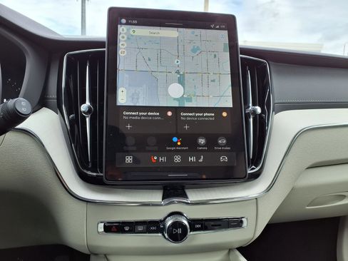 New 2026 Volvo XC60 B5 Ultra w/ Protection Package Premier image 16