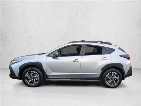 Used 2025 Subaru Crosstrek 2.0i Premium image 5