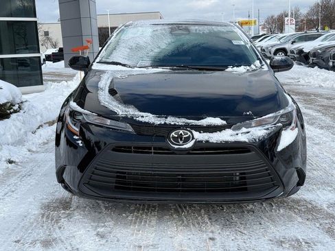 Used 2025 Toyota Corolla LE image 8