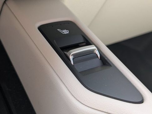 Certified 2024 Kia Telluride S w/ S Sunroof Package FWD image 24