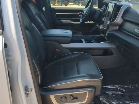 Used 2023 RAM 1500 Laramie AWD/4WD image 21
