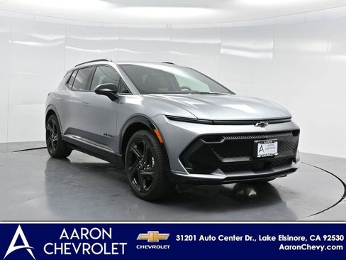 New 2025 Chevrolet Equinox EV RS image 36