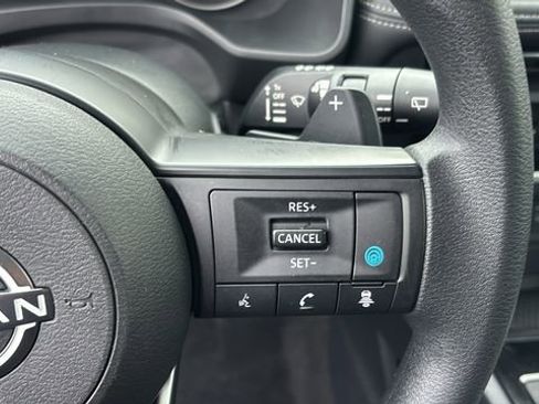Used 2024 Nissan Rogue SV image 20