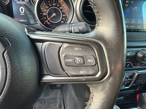 Used 2022 Jeep Wrangler Unlimited Sport image 17