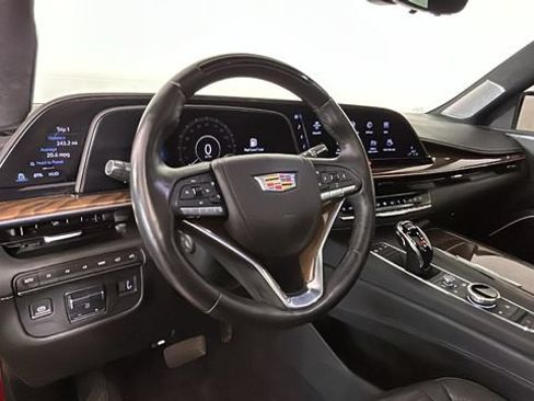 Used 2023 Cadillac Escalade Sport Platinum w/ LPO, ONYX Package AWD/4WD image 13