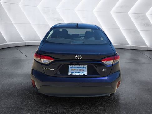 Used 2025 Toyota Corolla LE FWD image 6