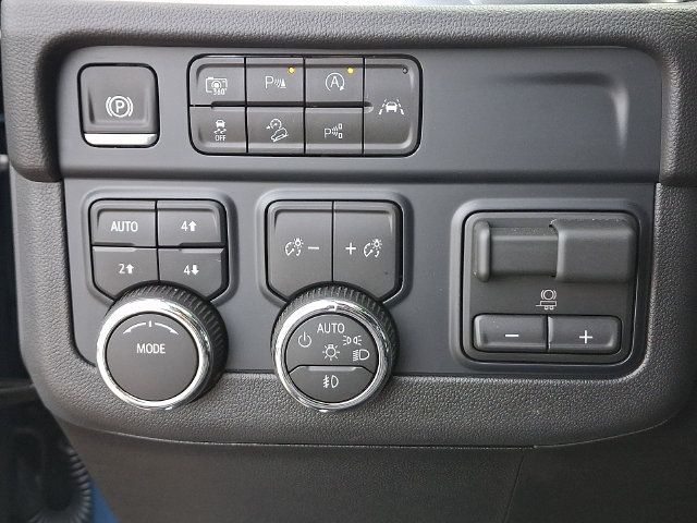 Used 2026 Chevrolet Tahoe LT w/ Comfort Package AWD/4WD image 9