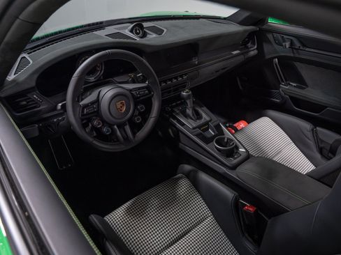 Used 2025 Porsche 911 GT3 RS RWD image 45