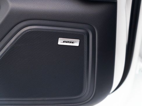Used 2026 Porsche Macan AWD/4WD image 24