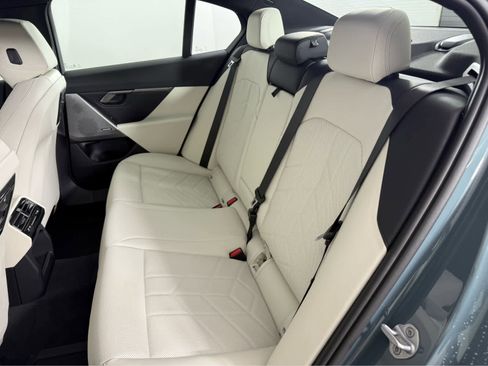 Certified 2025 BMW 530i xDrive image 17