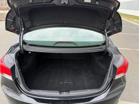 Used 2013 Hyundai Elantra Limited w/ Technology Pkg image 21