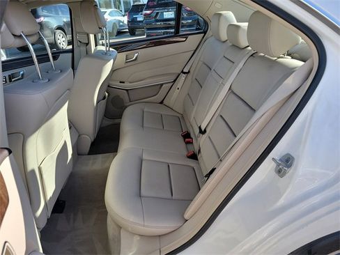 Used 2015 Mercedes-Benz E 350 4MATIC Sedan image 27