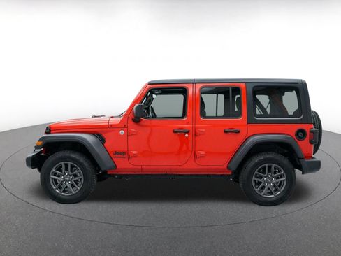 Used 2025 Jeep Wrangler Unlimited Sport AWD/4WD image 4