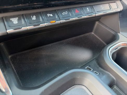 Used 2024 GMC Sierra 3500 Denali Ultimate AWD/4WD image 20