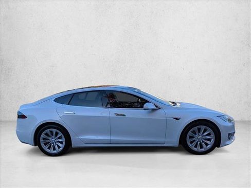 Used 2017 Tesla Model S 90D image 4