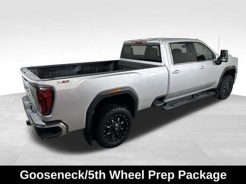 Used 2021 GMC Sierra 2500 SLE w/ SLE Value Package; image 10