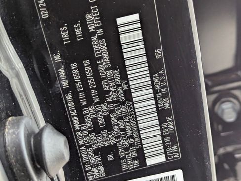 Used 2024 Toyota Highlander XLE image 21