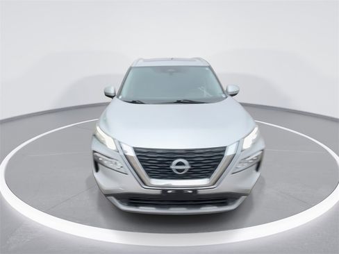 Used 2023 Nissan Rogue SV w/ SV Premium B Package image 3