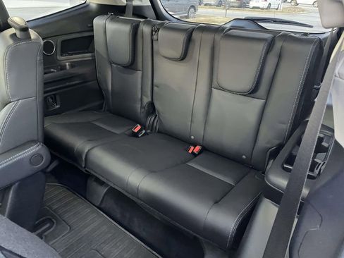 Certified 2024 Subaru Ascent Touring w/ Popular Package #2 image 3