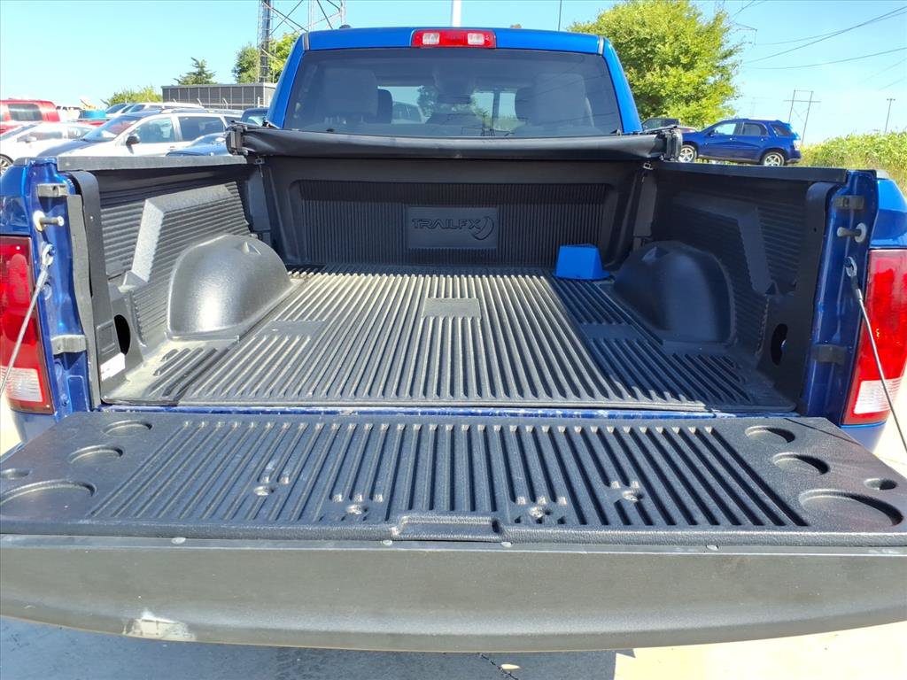 Used 2019 RAM 1500 Express AWD/4WD image 13