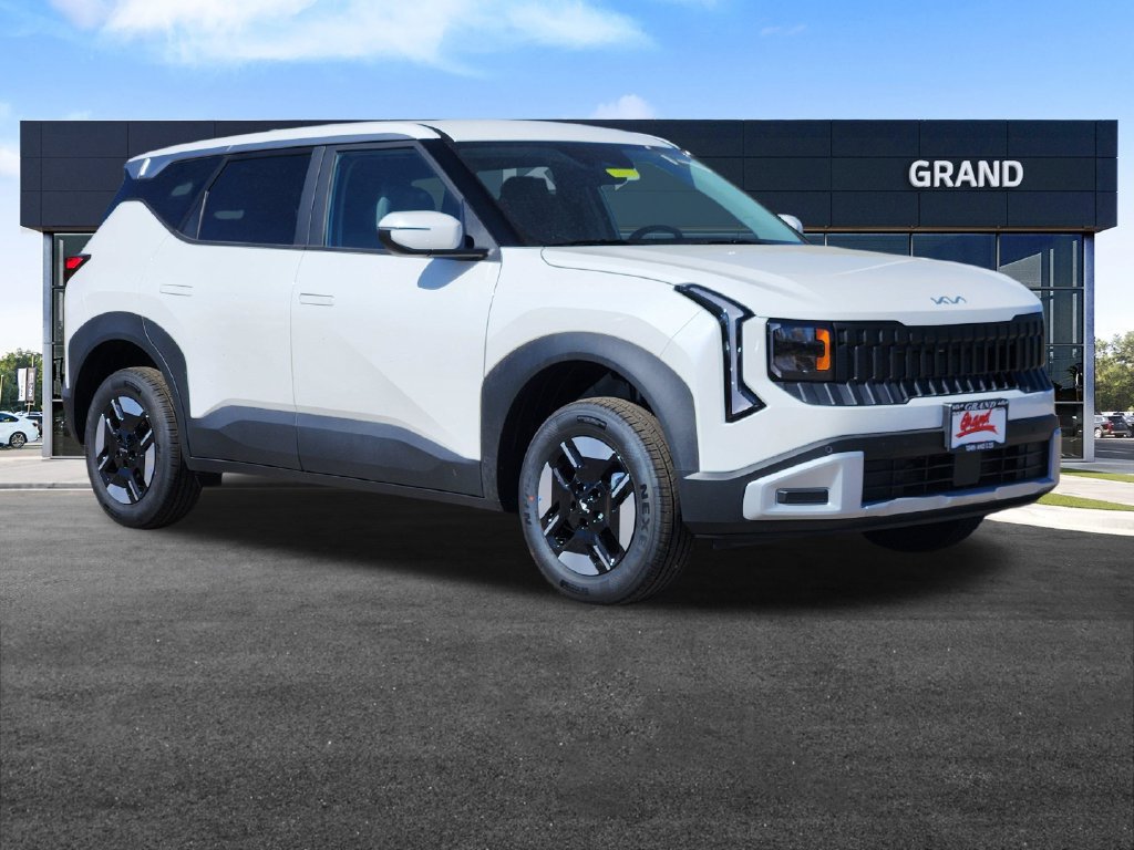 New 2027 Kia Seltos LX AWD/4WD image 2