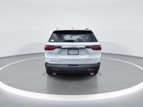Used 2023 Chevrolet Traverse LT AWD/4WD image 7