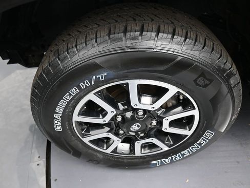 Certified 2020 Toyota Tundra 1794 Edition image 14