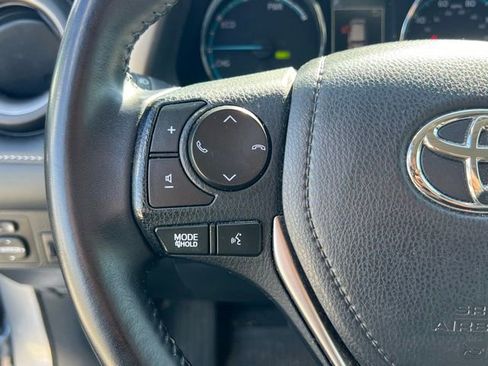 Used 2017 Toyota RAV4 Limited image 21