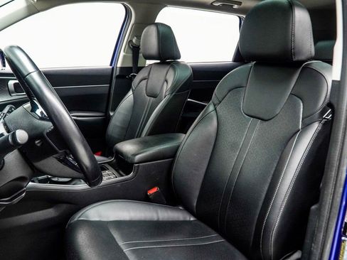 Used 2023 Kia Sorento S w/ Panoramic Sunroof Package image 38