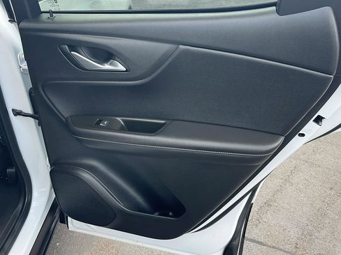 Used 2025 Chevrolet Blazer LT image 23