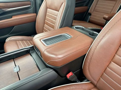 Certified 2024 GMC Yukon Denali Ultimate image 49