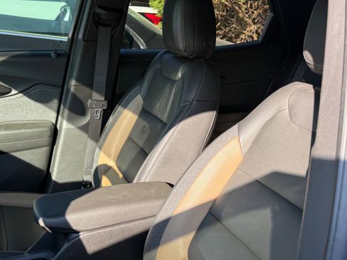 Used 2021 Chevrolet TrailBlazer ACTIV w/ Technology Package FWD image 26