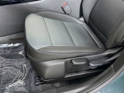 New 2026 Chevrolet Trax LT w/ LT Convenience Package FWD image 23