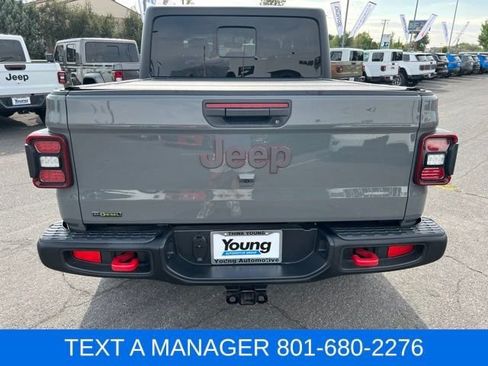 Used 2023 Jeep Gladiator Rubicon w/ LED Lighting Group AWD/4WD image 4