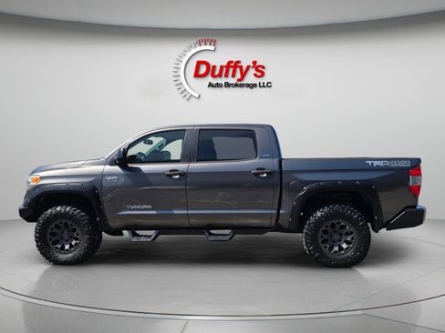 Used 2017 Toyota Tundra SR5 w/ TRD Off Road Package AWD/4WD image 16