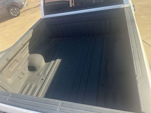 Used 2021 Toyota Tundra SR5 w/ SR5 Upgrade Package image 15