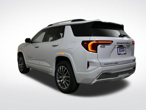New 2027 GMC Terrain Denali w/ LPO, Floor Liner Package AWD/4WD image 5