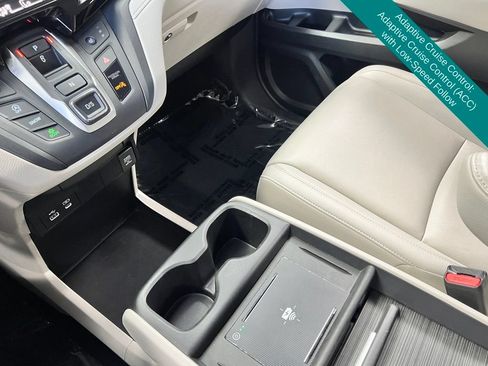 Used 2025 Honda Odyssey EX-L image 13