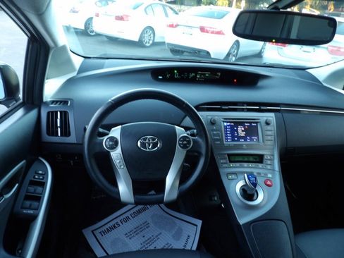 Used 2014 Toyota Prius Four FWD image 5