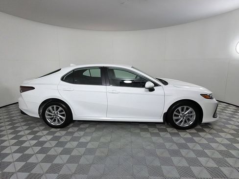 Used 2023 Toyota Camry LE AWD/4WD image 4