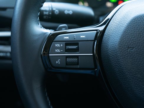 Used 2024 Honda Accord Touring image 21