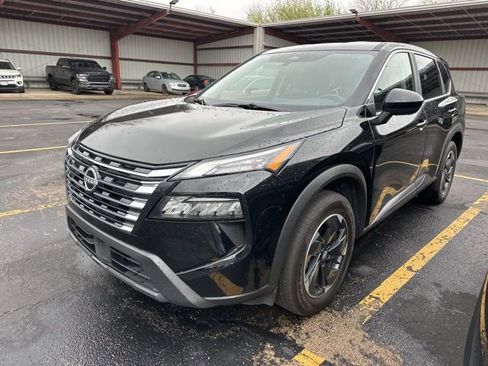 Used 2025 Nissan Rogue SV image 15