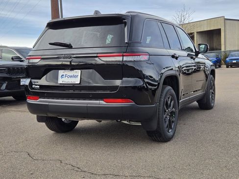 New 2026 Jeep Grand Cherokee Altitude AWD/4WD image 4
