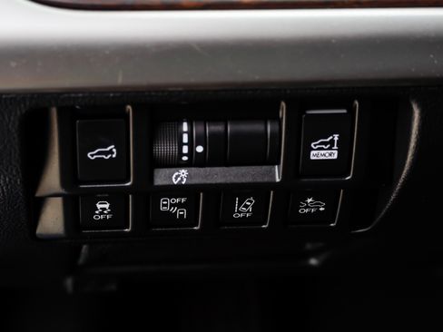 Used 2019 Subaru Outback 2.5i Limited w/ Popular Package #2 AWD/4WD image 18