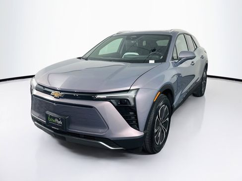 Used 2024 Chevrolet Blazer EV LT AWD/4WD image 3